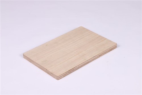 Mollo o lekanyeditsweng plywood 12mm .